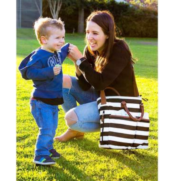 Diaper Bag by Hip Cub - Baby Changing Pad - Black/White Stripe W/Cute Tan Trim - Picture 5 of 6